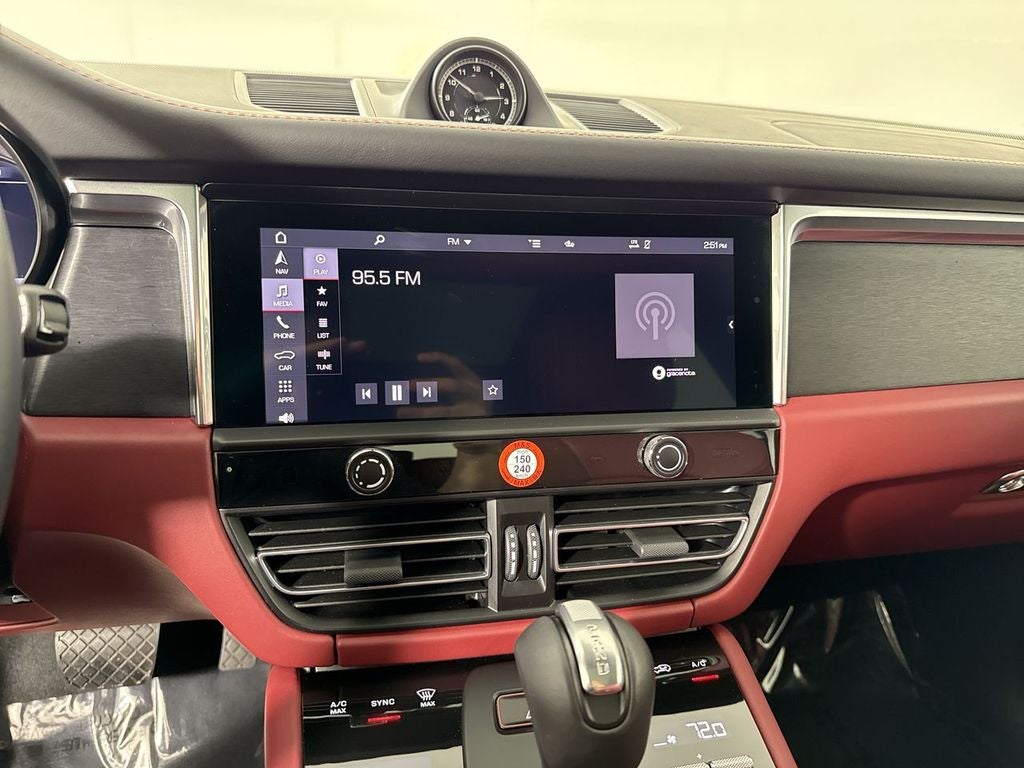 2026 Porsche Macan GTS