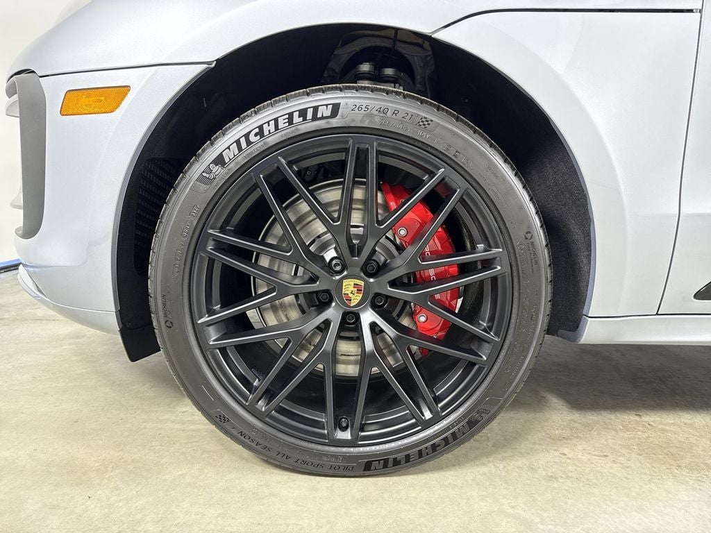 2026 Porsche Macan Macan GTS