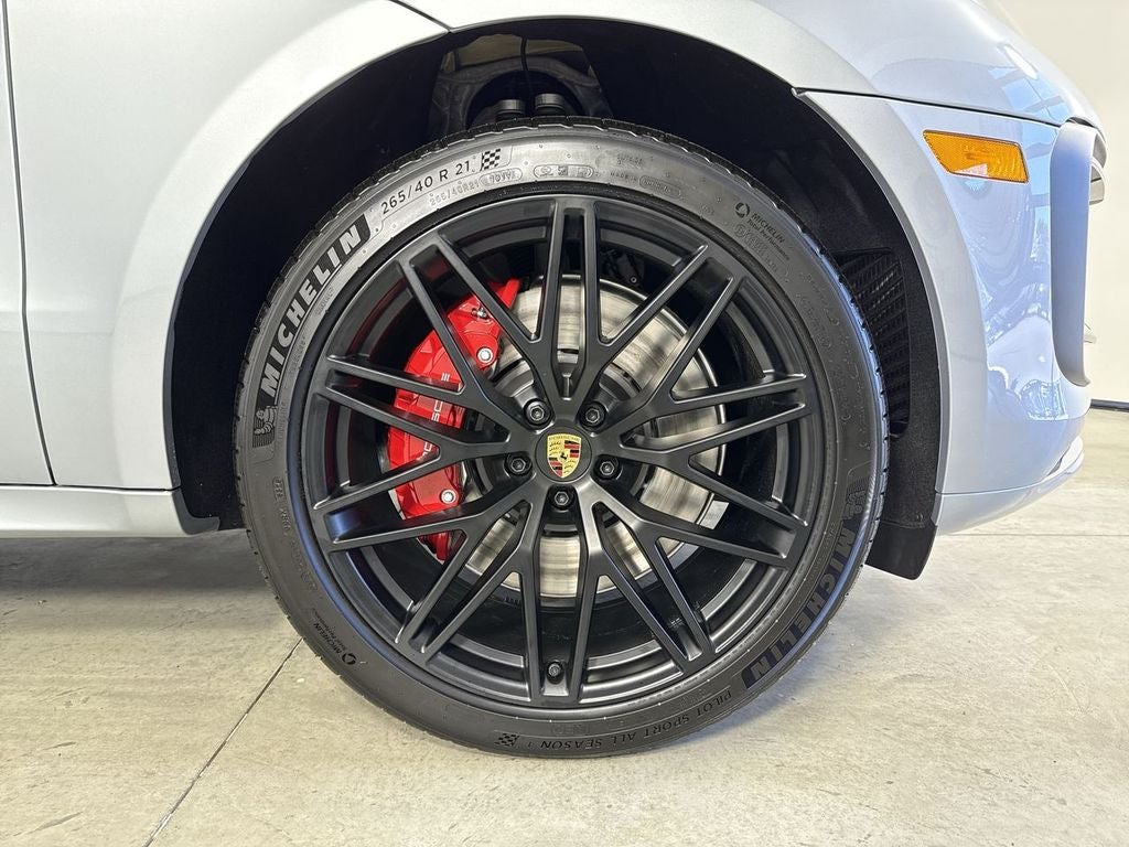 2026 Porsche Macan Macan GTS
