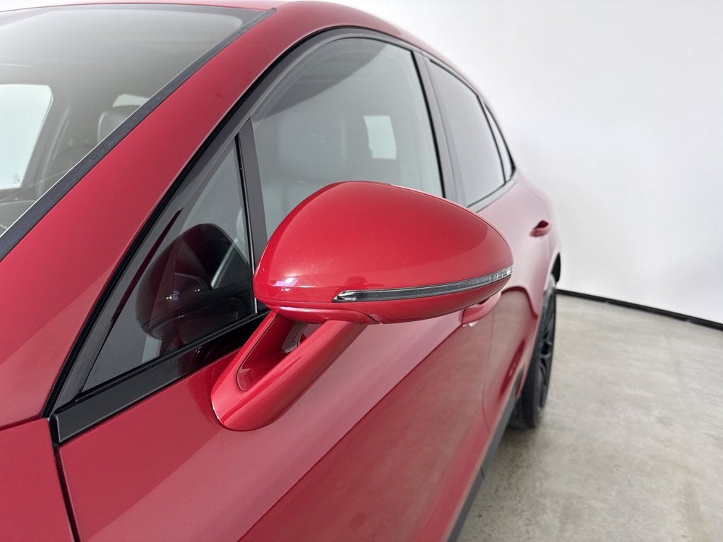 2024 Porsche Macan GTS