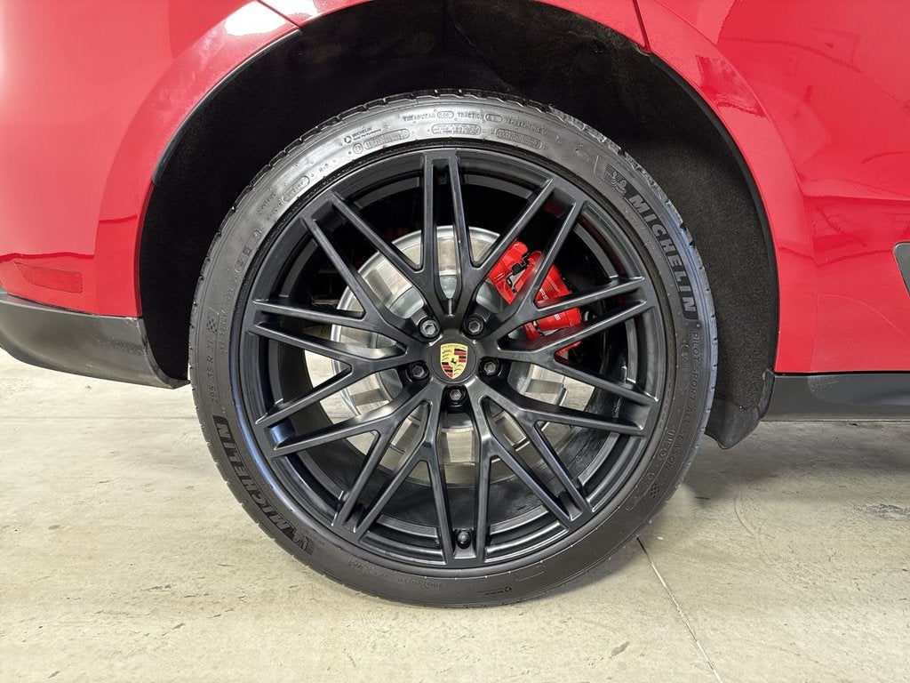 2024 Porsche Macan GTS