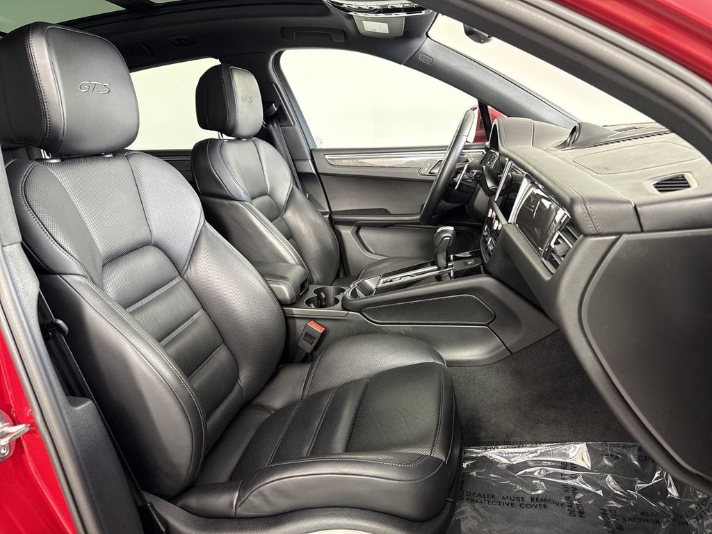 2024 Porsche Macan GTS
