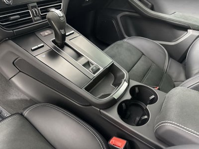 2025 Porsche Macan GTS