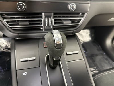 2025 Porsche Macan GTS