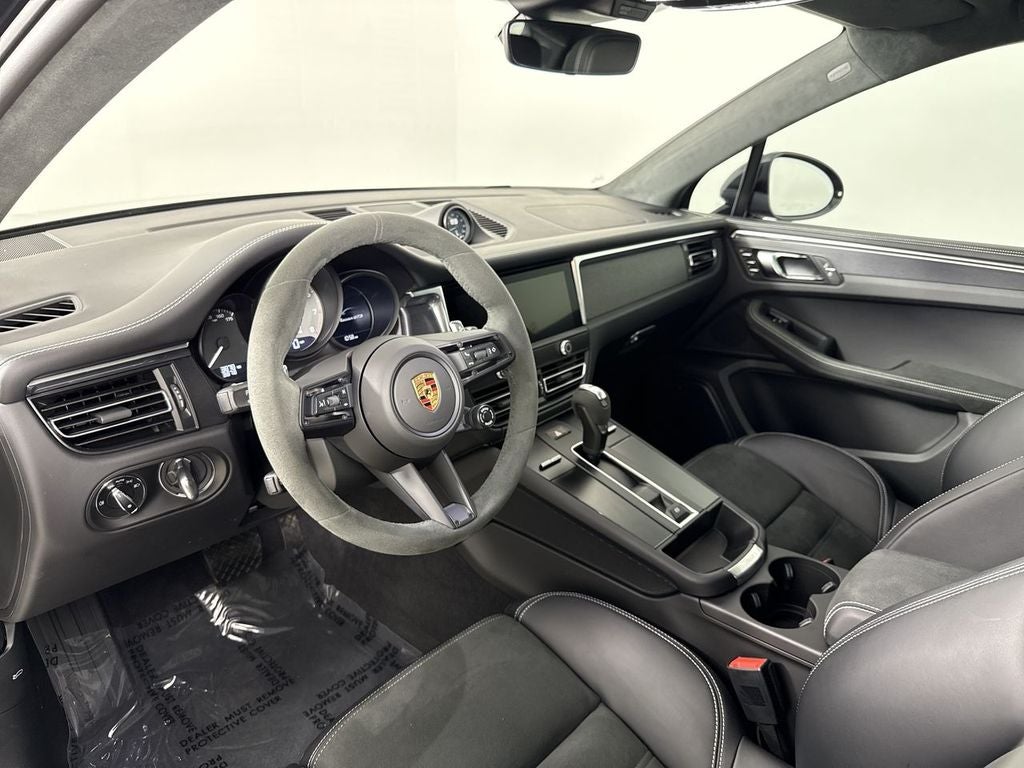 2025 Porsche Macan GTS