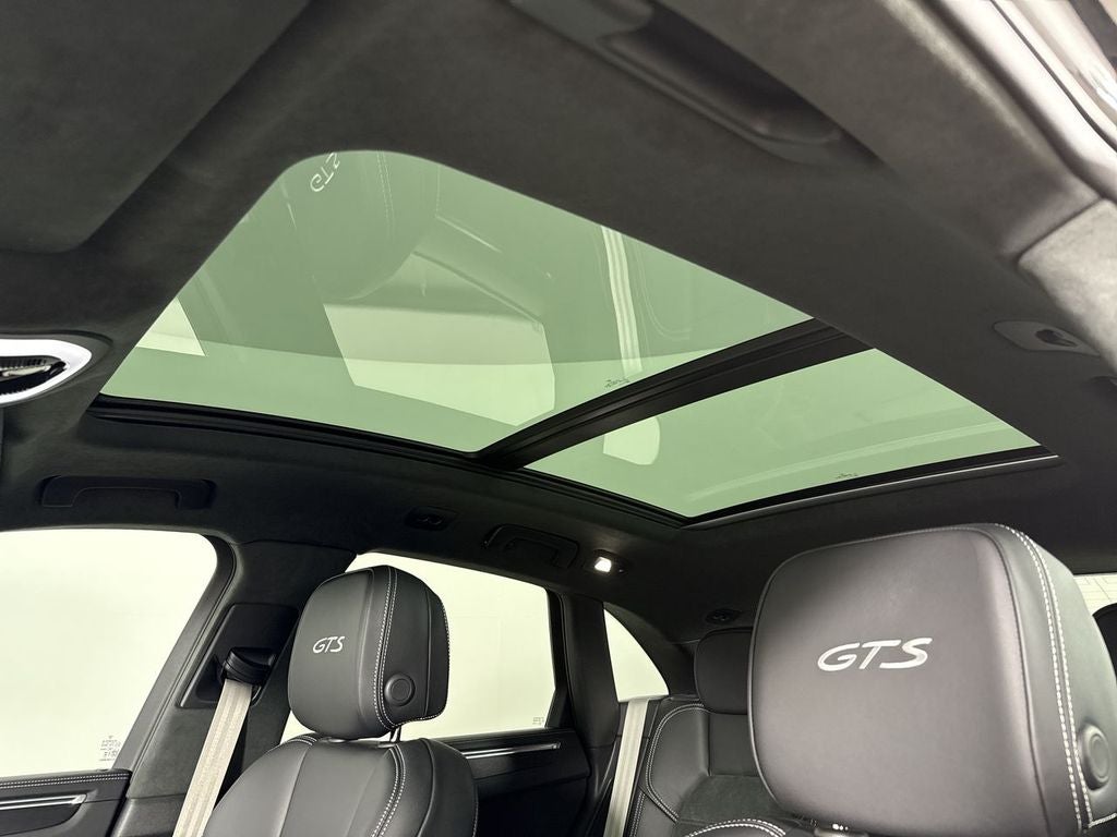 2025 Porsche Macan GTS