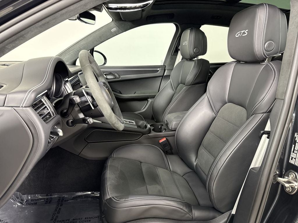 2025 Porsche Macan GTS