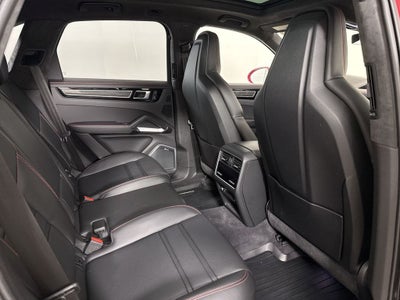 2023 Porsche Cayenne Turbo