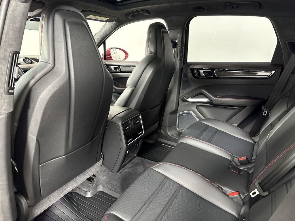 2023 Porsche Cayenne Turbo