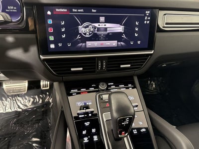 2023 Porsche Cayenne Turbo