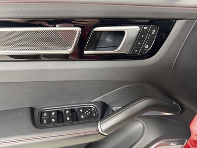 2023 Porsche Cayenne Turbo