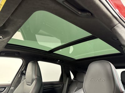 2023 Porsche Cayenne Turbo