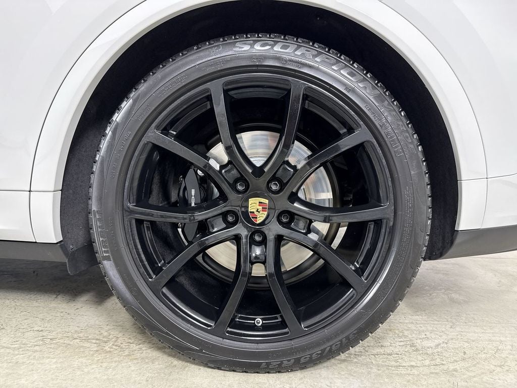 2023 Porsche Cayenne Turbo