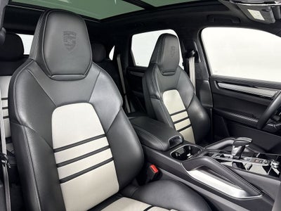 2023 Porsche Cayenne Turbo