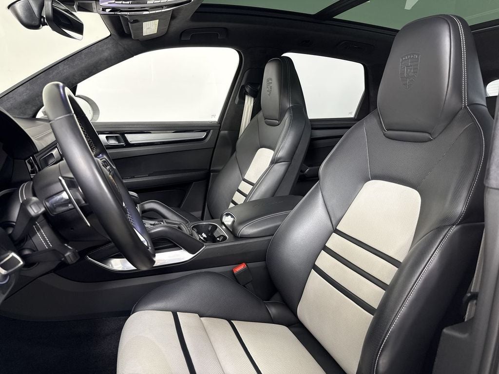 2023 Porsche Cayenne Turbo