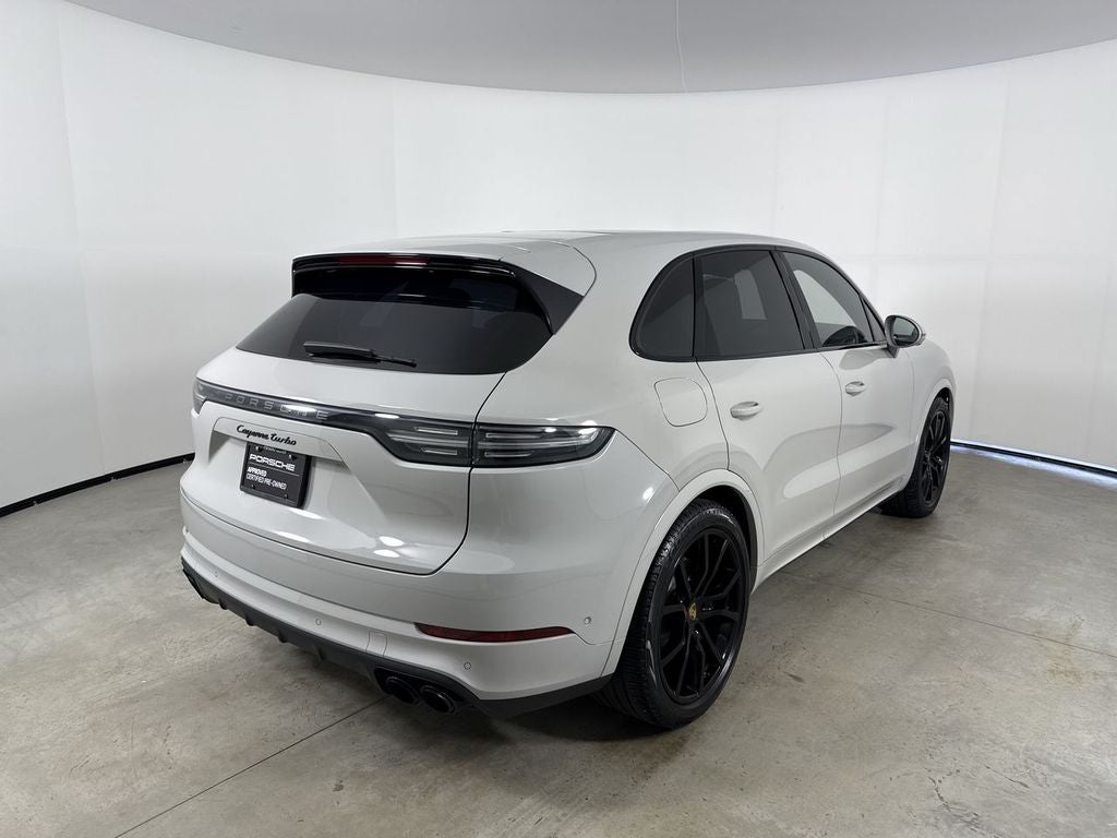 2023 Porsche Cayenne Turbo