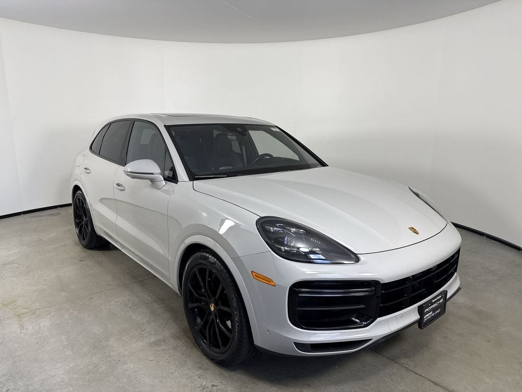 2023 Porsche Cayenne Turbo