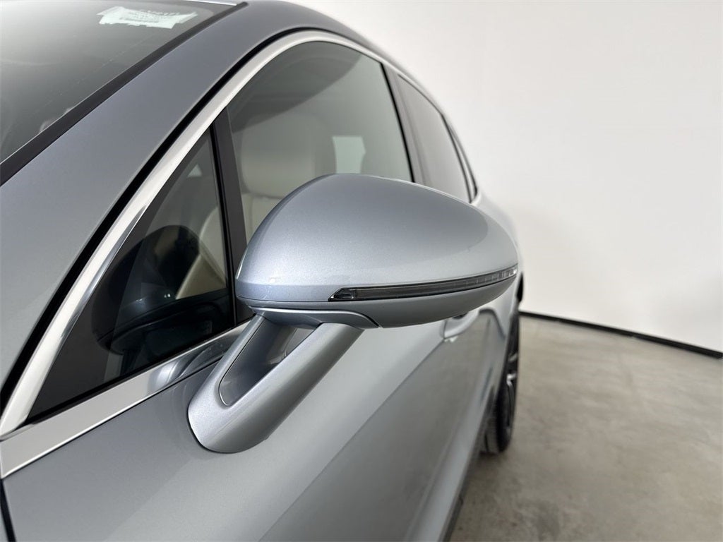 2023 Porsche Macan S