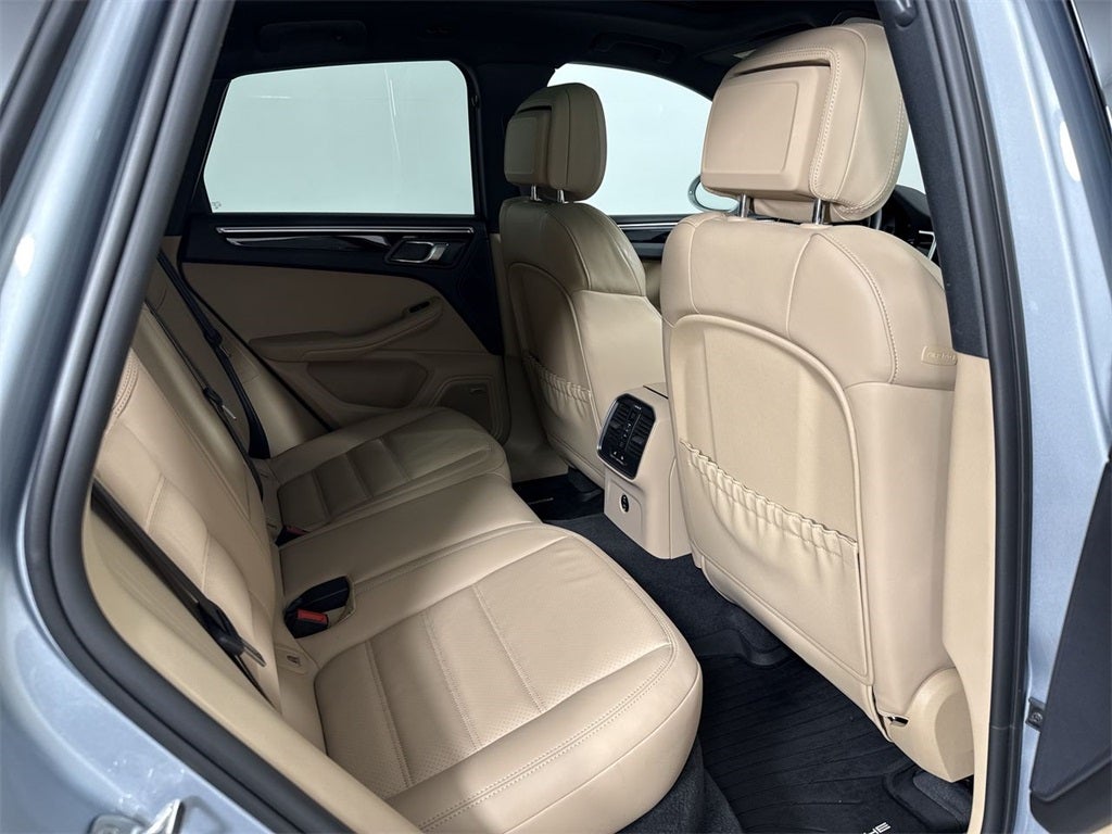 2023 Porsche Macan S