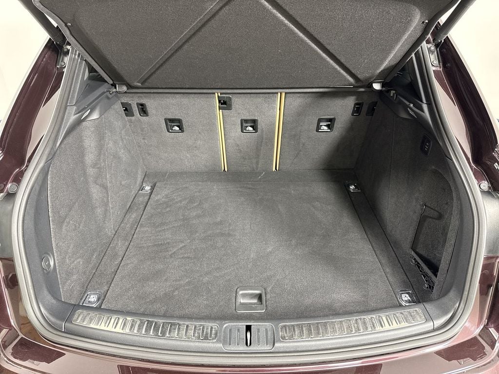2023 Porsche Macan S