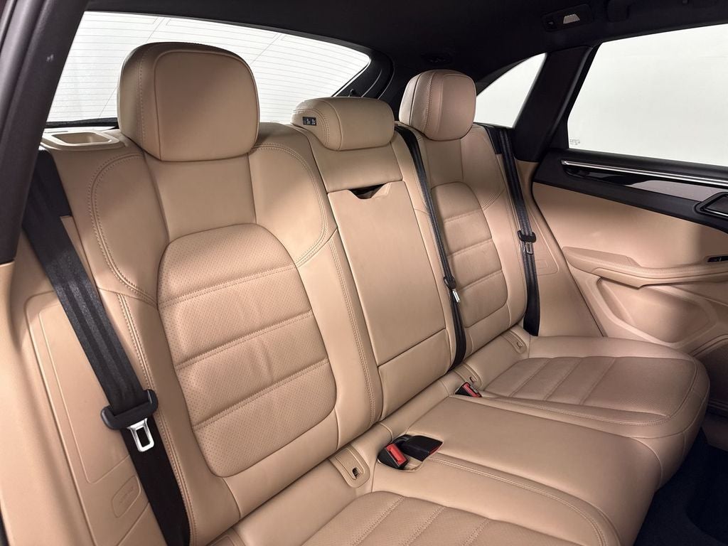 2023 Porsche Macan S