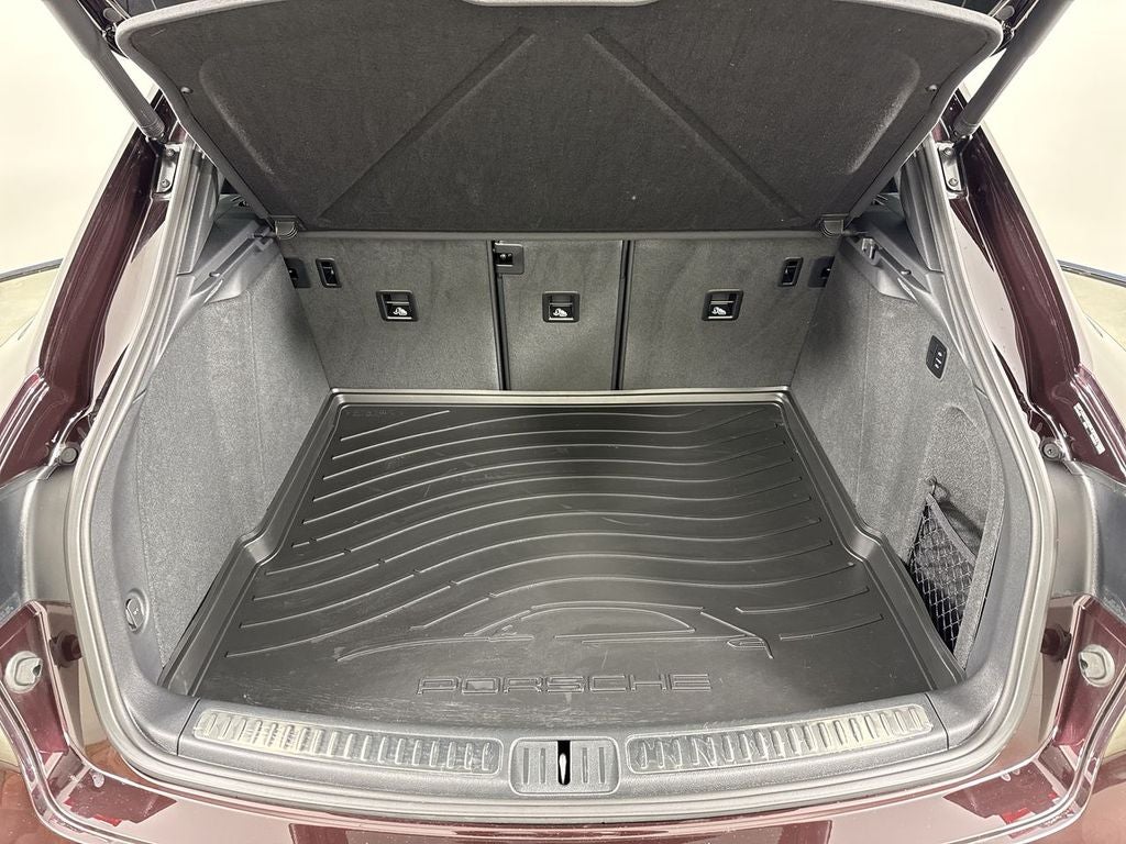 2024 Porsche Macan S
