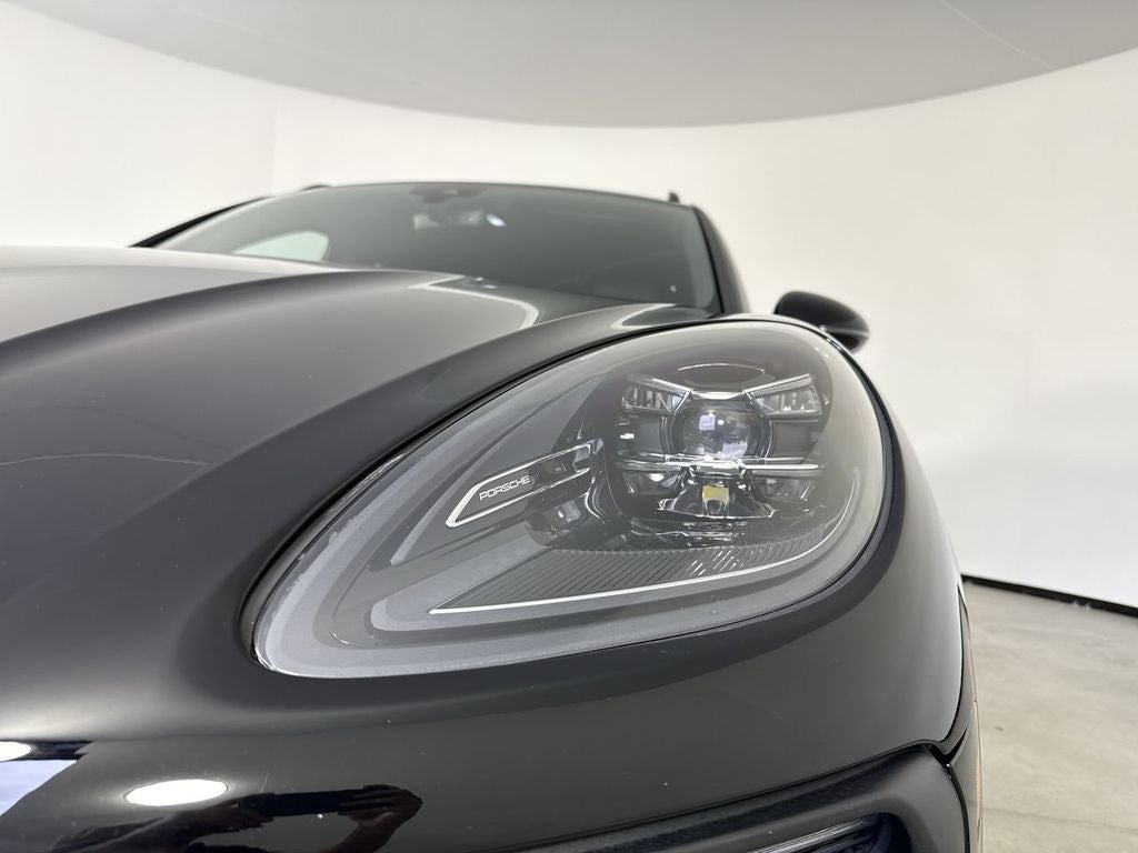 2023 Porsche Macan S