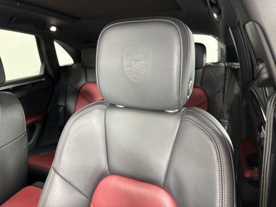 2023 Porsche Macan S