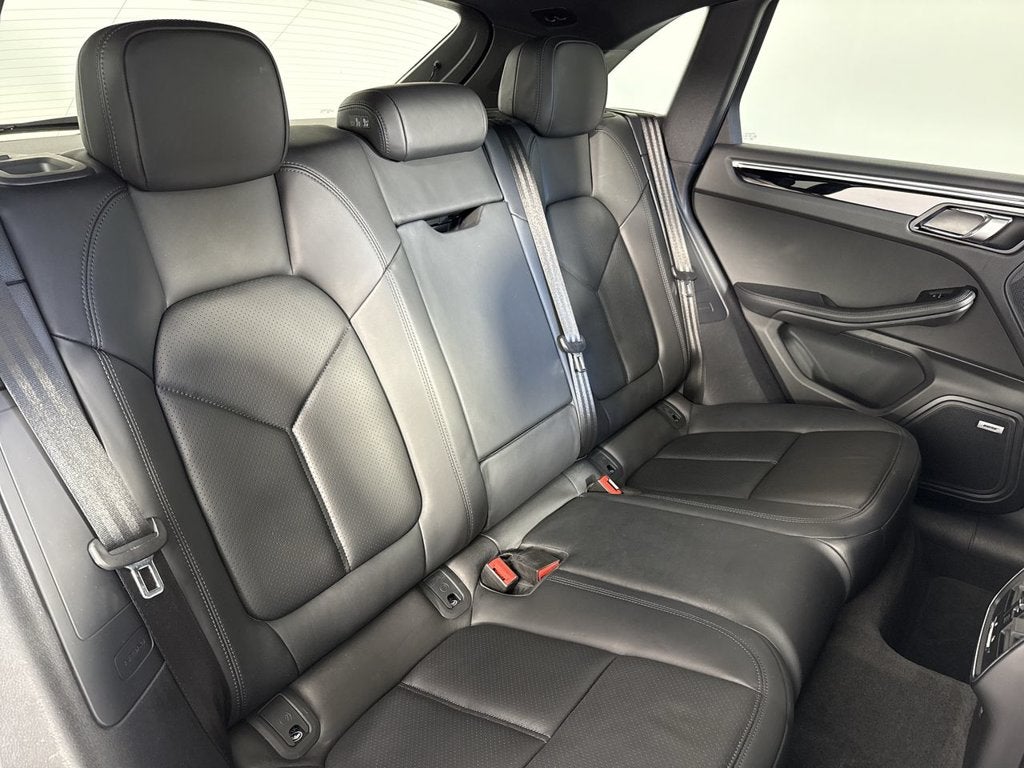 2023 Porsche Macan S
