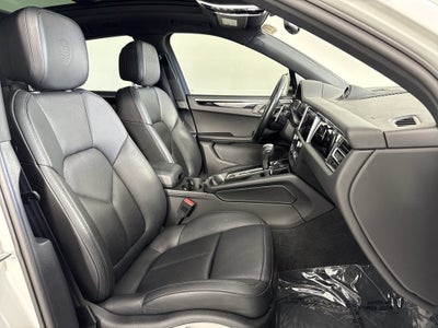 2023 Porsche Macan S
