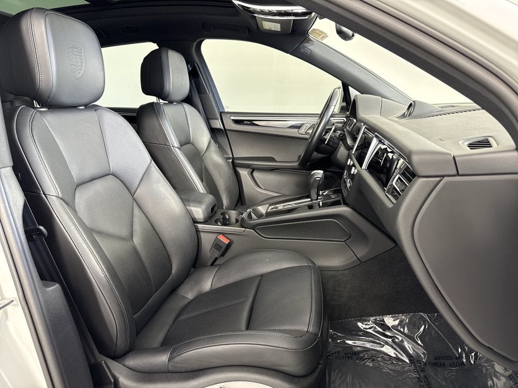 2023 Porsche Macan S
