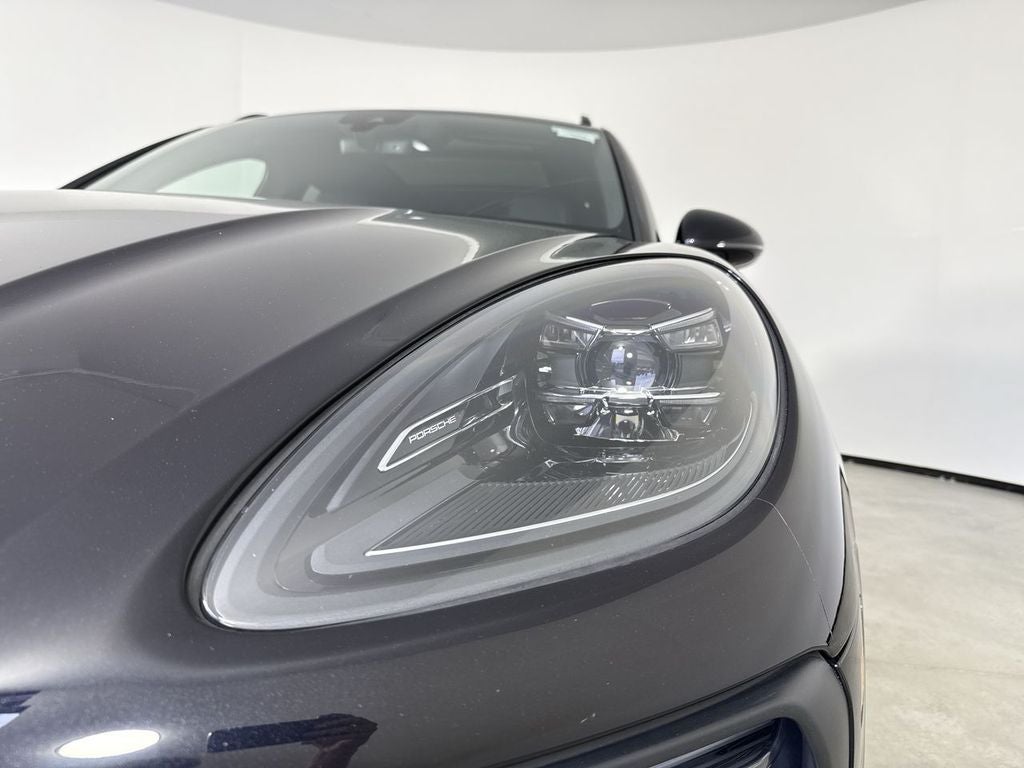 2022 Porsche Macan S