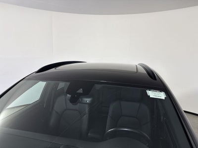 2022 Porsche Macan S