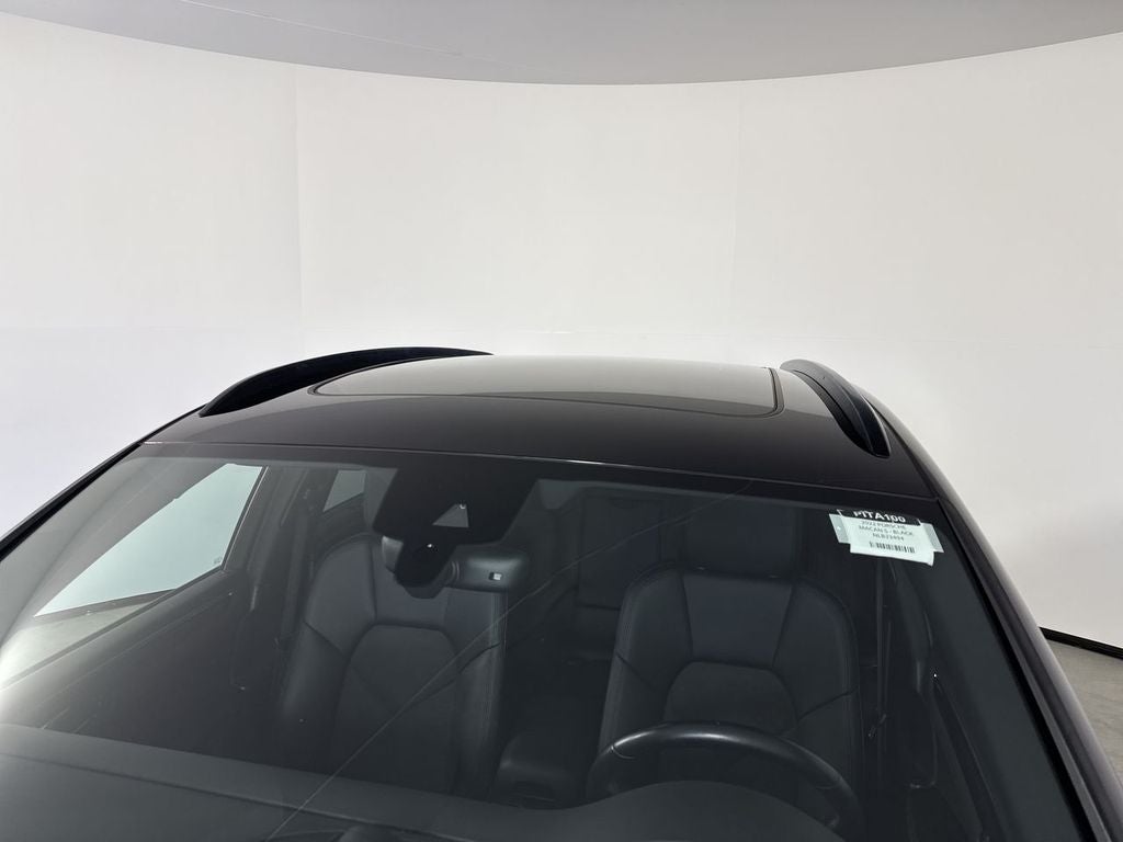 2022 Porsche Macan S