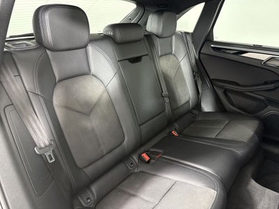 2022 Porsche Macan S