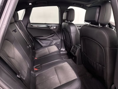 2022 Porsche Macan S
