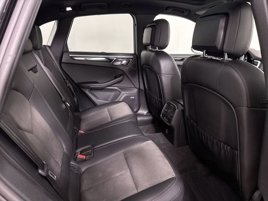2022 Porsche Macan S