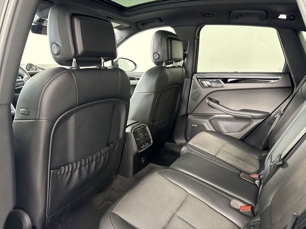 2022 Porsche Macan S