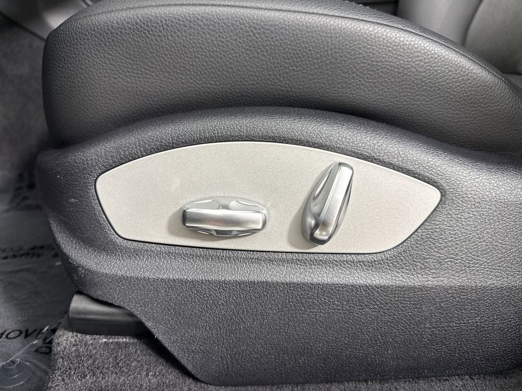 2022 Porsche Macan S