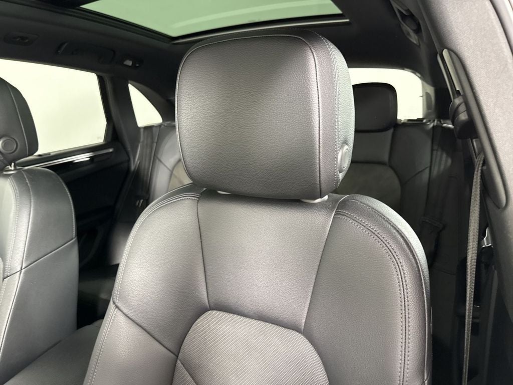 2022 Porsche Macan S