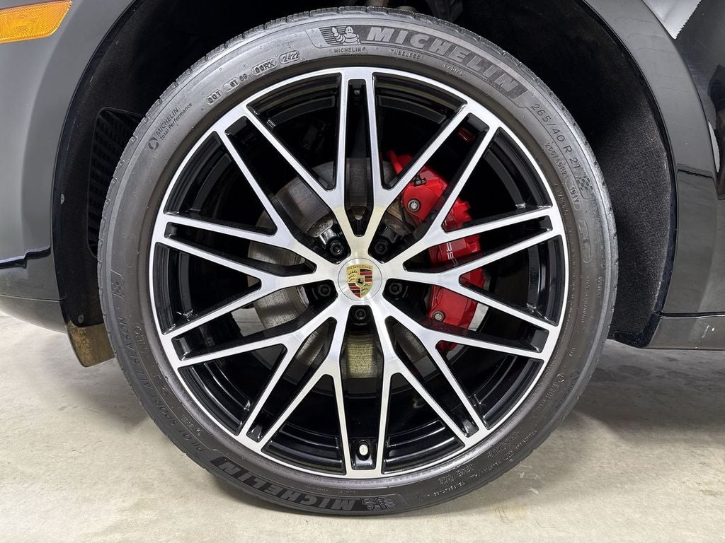 2022 Porsche Macan S