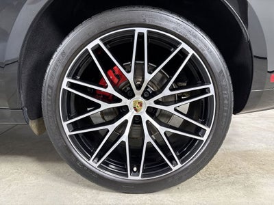 2022 Porsche Macan S