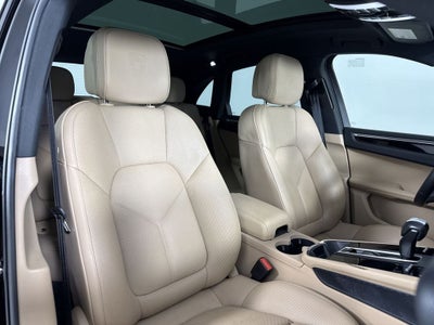 2022 Porsche Macan S