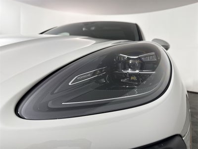 2025 Porsche Macan S