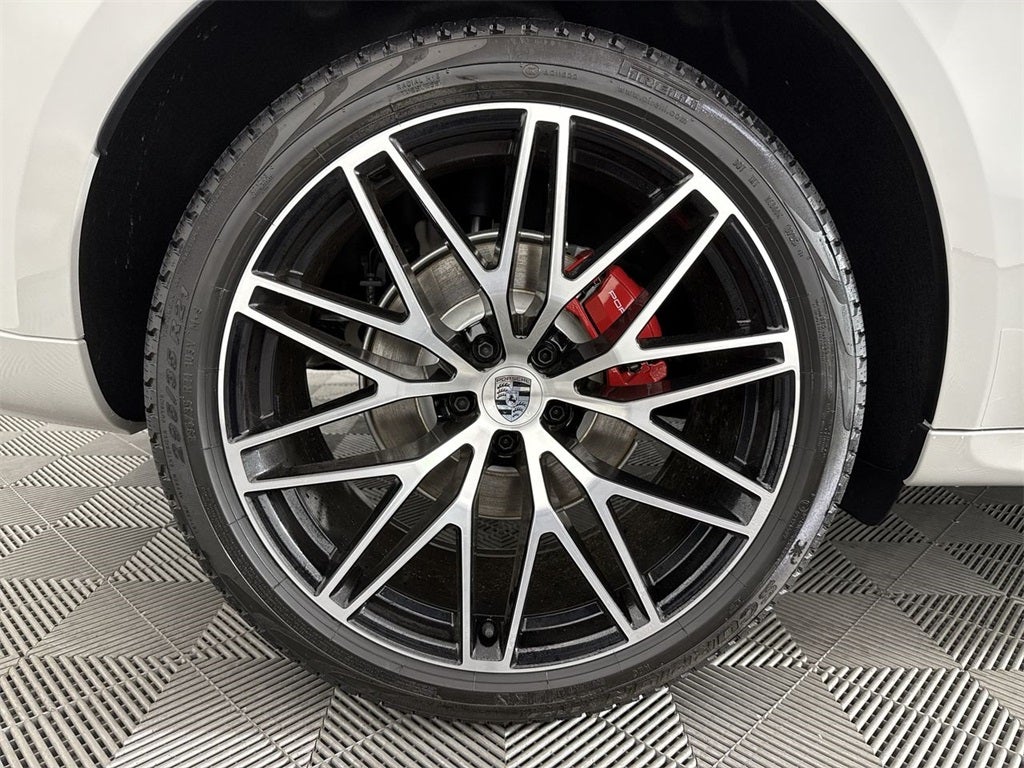 2025 Porsche Macan S