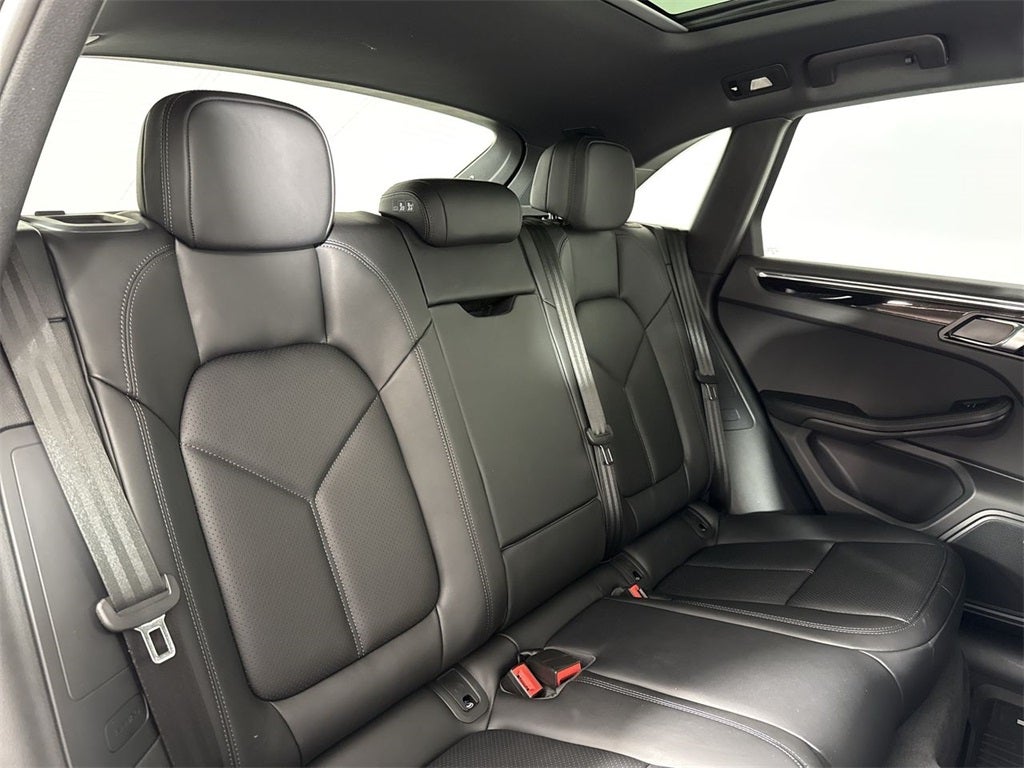 2025 Porsche Macan S