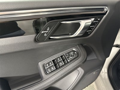 2025 Porsche Macan S