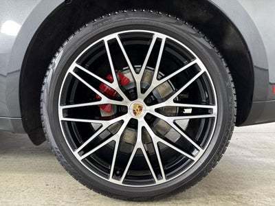 2023 Porsche Macan S