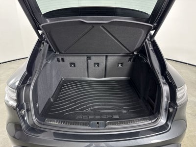 2023 Porsche Macan S