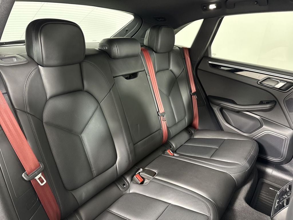 2023 Porsche Macan S